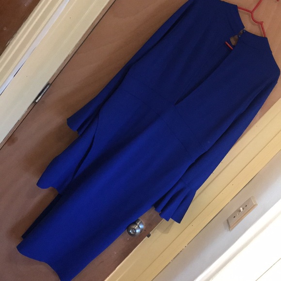 Dress - Picture 3 of 5